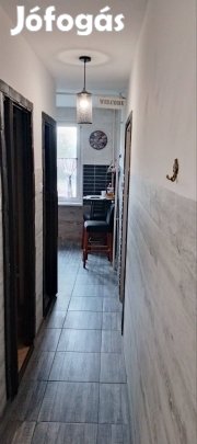 Tulajdonostól 2. emeleti 3 szobás panellakás