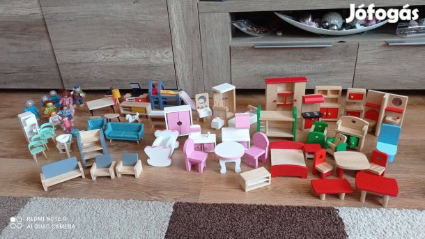 Tündéri hatalmas játék bababútor szett