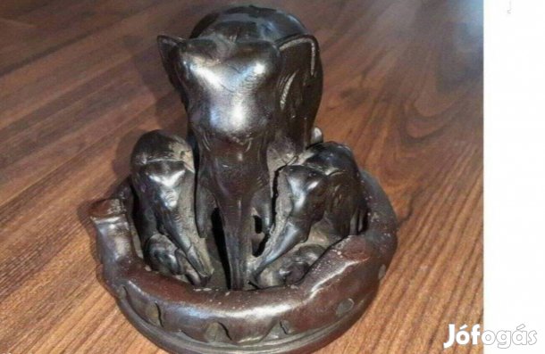 Tüneményes elefánt család