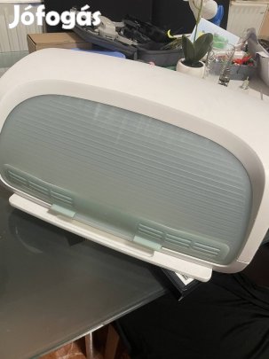 Tupperware kenyértartó