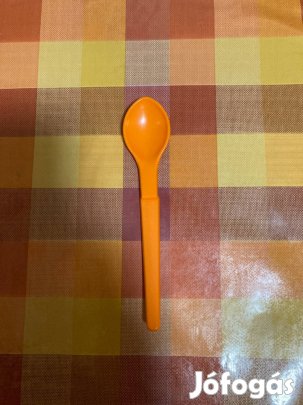 Tupperware kiskanál