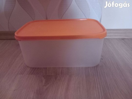 Tupperware szögletes tároló