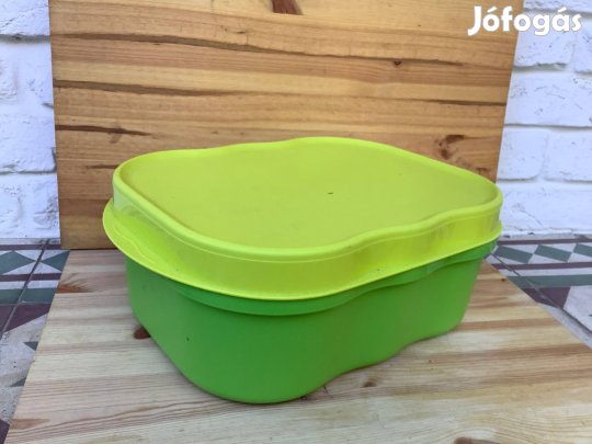 Tupperware tároló doboz