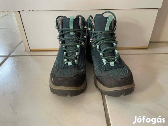 Túra bakancs