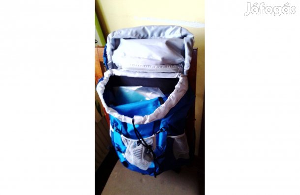 Túra sport hátizsák hálós háttámla kulaccsal Új könnyű Vízlepergető