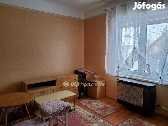 Turai 110 nm-es ház eladó