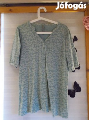 Türkiz, menta, virágmintás női felső , póló , blúz 44 100 % pamut