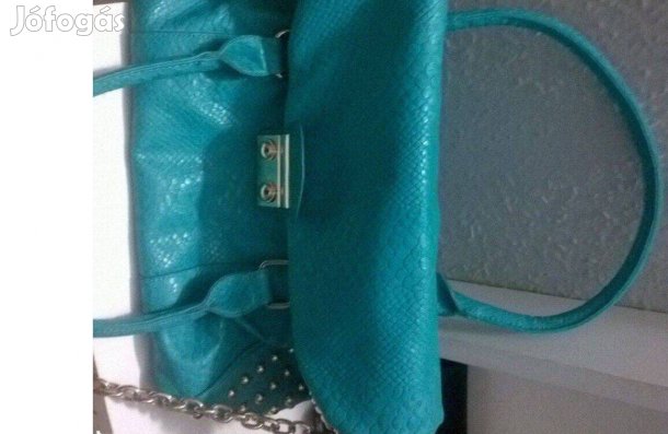Türkiz műbőr táska eladó