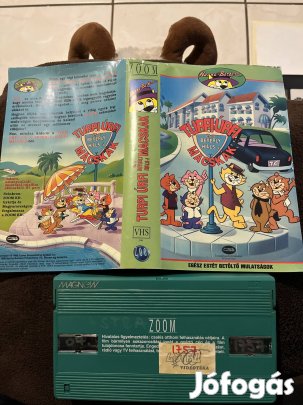 Turpi úrfi és a macskák mese vhs 