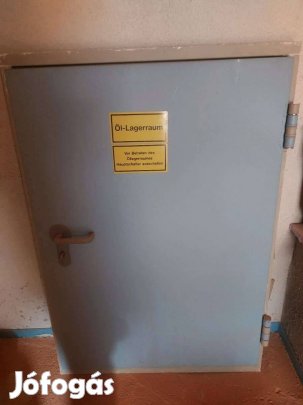 Tűzgátló fém ajtó 131x91 cm