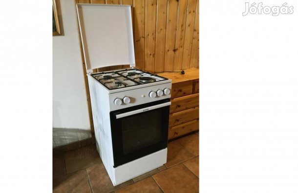 Tűzhely 3 éves eladó!