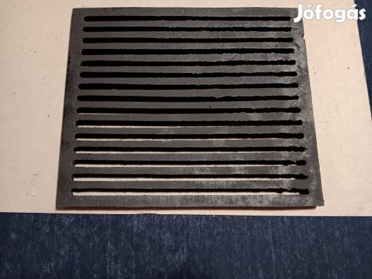 Tűzhely, kandalló, cserépkályha, kazán öntvény rostély tűzrács 31x26cm