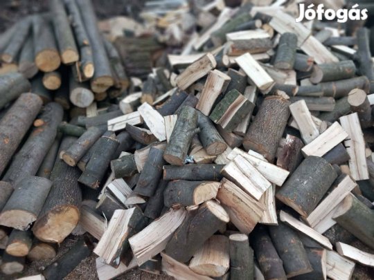 Tűzifa kalodában vagy ömlesztett kiszerelesben 
