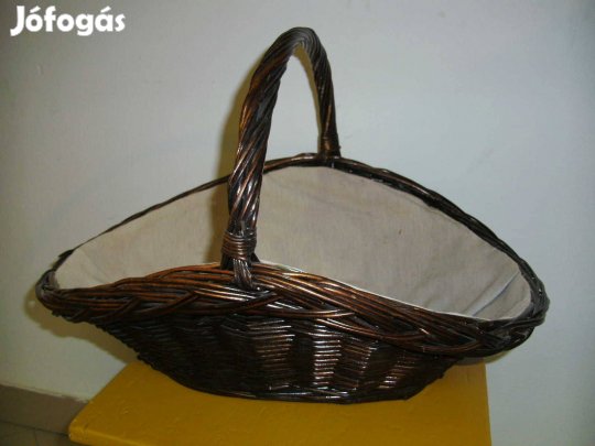 Tűzifa tároló fonott kosár