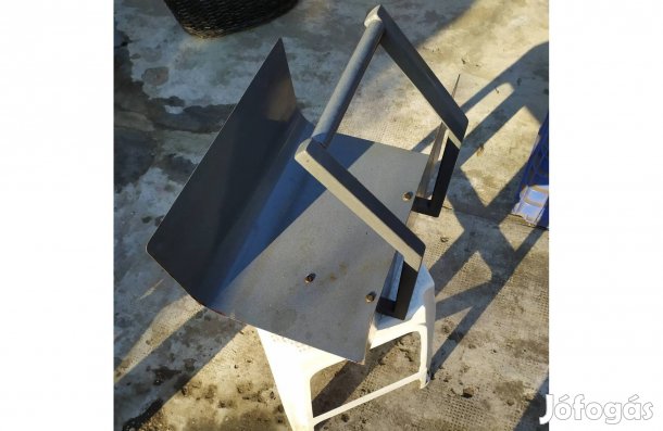 Tüzifahordó kosár, tüzifa tároló