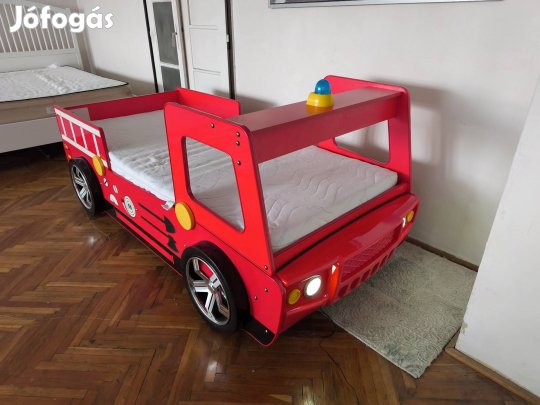 Tűzoltóautó gyerekágy