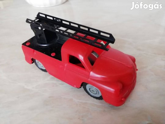 Tűzoltóautó régi db Piros eredeti lendkerekes