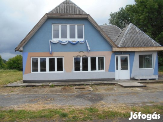 Tuzsér üzleti célú ingatlan