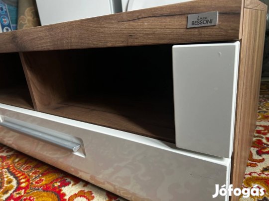 Tv szekrény avensis