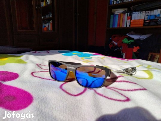 Twoface férfi női napszemüveg oakley