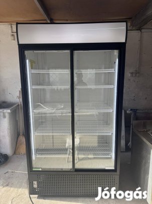 UBC 1000l-es Vitrines Italhűtő