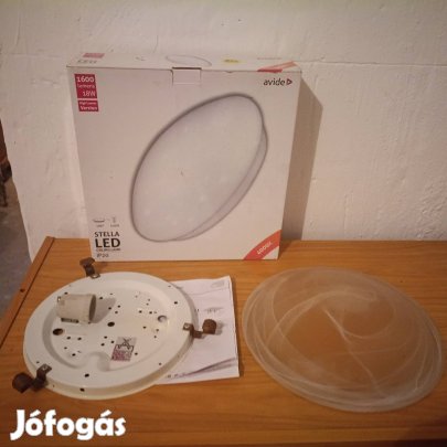 UFO mennyezeti lámpa 