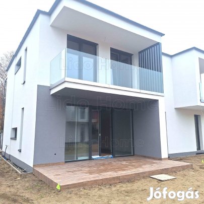 ÚJÉPÍTÉSŰ KÉTSZINTES ingatlan az ARANYPARTON igényes kivitelezéssel