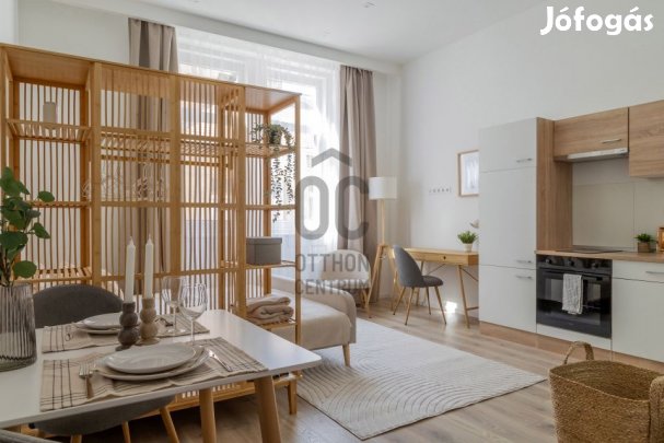 ÚJSZERŰ KIADÓ GARZON AZ ALMÁSSY TÉRNÉL