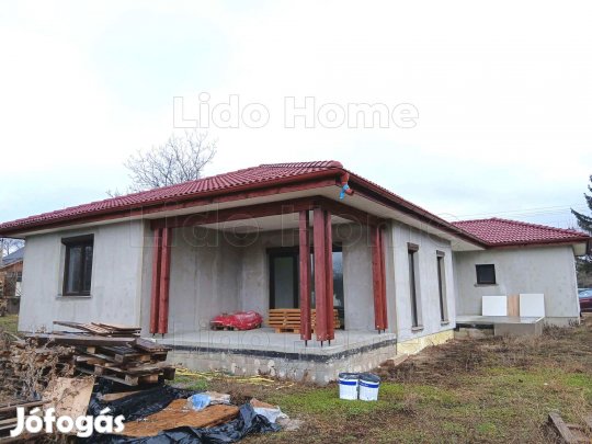 ÚJ ÉPÍTÉSŰ, FŰTÉSKÉSZ CSALÁDI HÁZ GICEN  FEJEZD BE A SAJÁT ÍZLÉSED