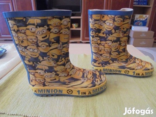 UK 13-as 32-es Minion fiú gumicsizma 32