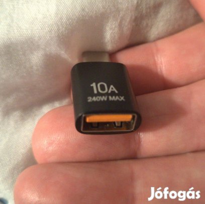 USB A- ról USB C -re átalakító adapter 500 Ft