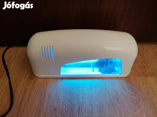 UV lámpa, műkörmös