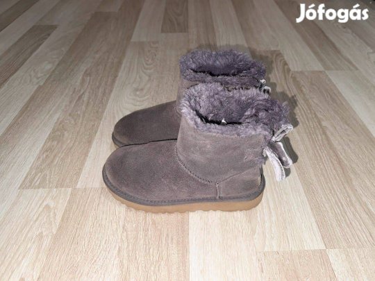 Ugg Mini Bailey Bow II bőr csizma 37 -es