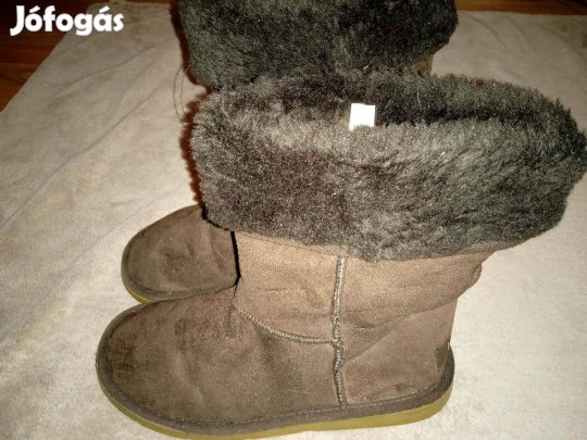 Ugg bélelt csizma 37-es méretben eladó!