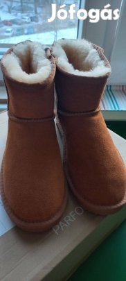 Ugg jellegű eredeti irha csizma -Új