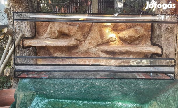 Új 100x40x40-es méretű terrárium 