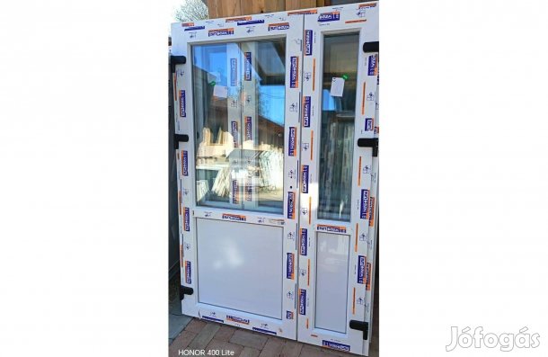 Új 135 x 195 Műanyag bejárati ajtó