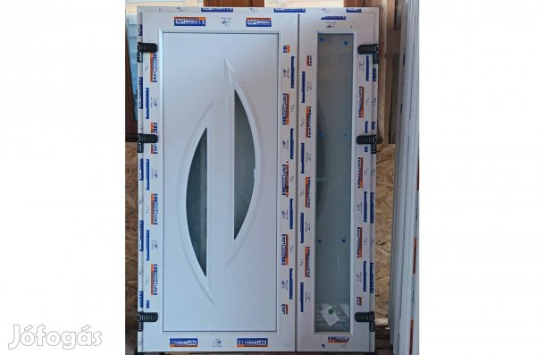 Új 135 x 195 műanyag bejárati ajtó