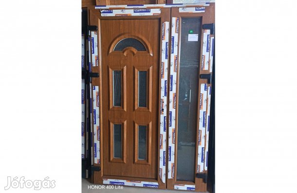 Új 135 x 205 Aranytölgy kívül belül műanyag bejárati ajtó
