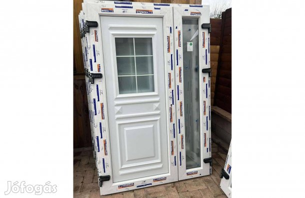 Új 135 x 205 kétszárnyú bejárati ajtók!