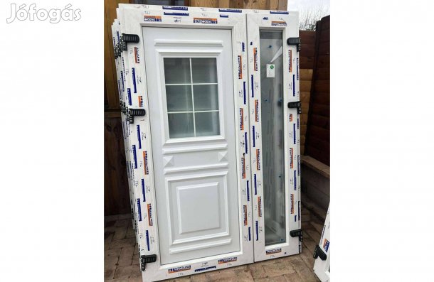 Új 135 x 205 műanyag bejárati ajtó