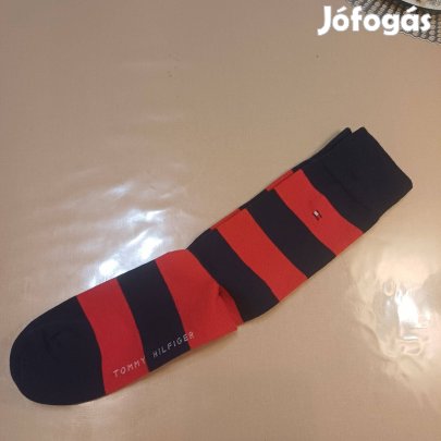 Új 1 pár Tommy Hilfiger kék/bordó férfi zokni ( 39-42)