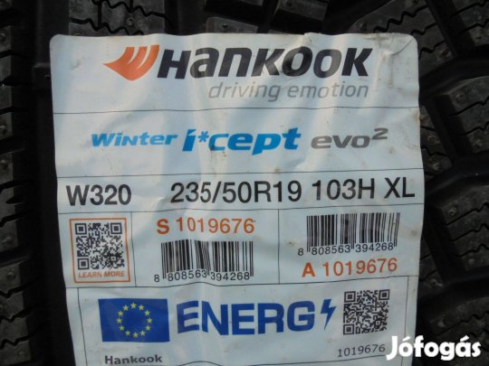 Új 235/50 R19" Hankook téli gumi