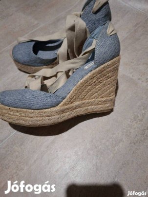 Új 38-aa Pull &Bear női tavaszi cipő