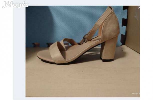 Új 39 -es női szandál eladó