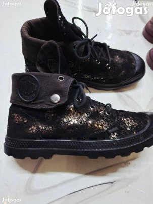 Új 39-es Pallidium fekete női tavaszi cipő