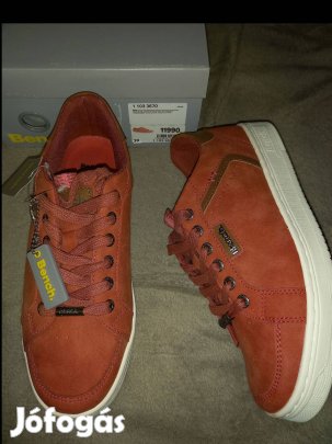 Új 39-es rozsdabarna Bench cipő, félcipő 10900ft