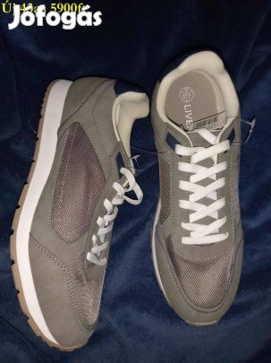 Új 43-as férfi cipő, sportcipő 5900ft