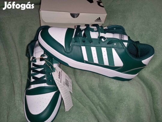 Új 44-es férfi Adidas cipő, sportcipő 19900ft