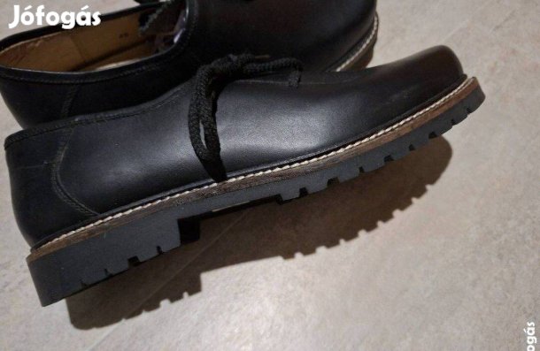 Uj 45-ös ferfi olasz bőrcipő
